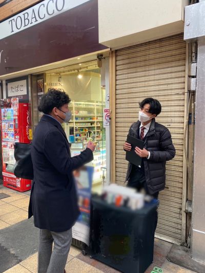 【加熱式タバコの販売スタッフ】